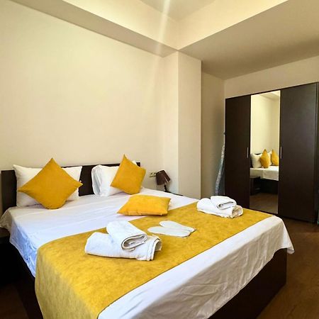 Ns Apartments In Yerevan City Centre Kültér fotó