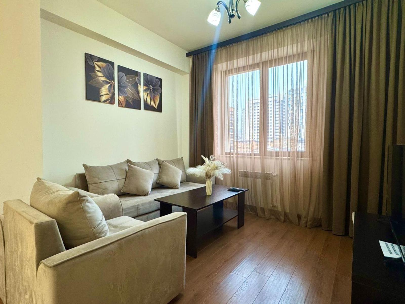 Ns Apartments In Yerevan City Centre Kültér fotó
